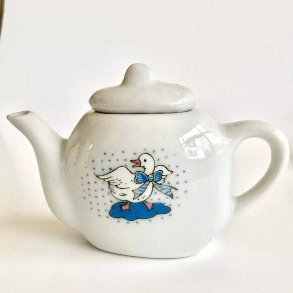 Miniature Doll House Ceramic China Tea Set Teapot Cup Saucer Duck Goose Geese - Picture 2 of 11